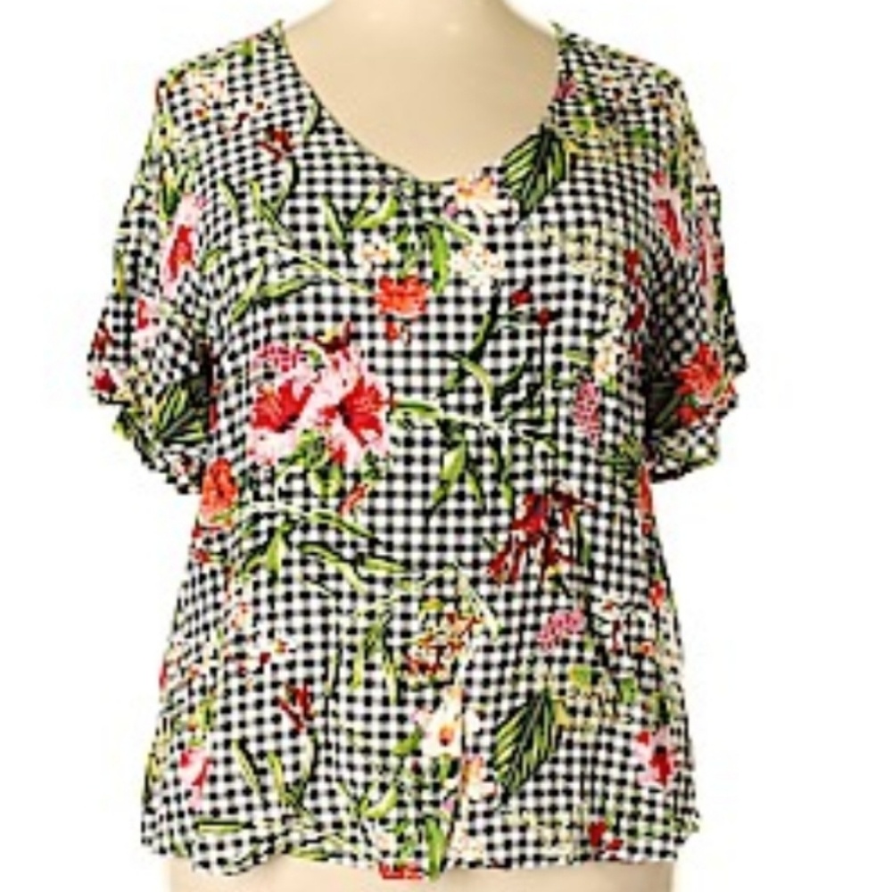 ** Signature Studio Ruffle Sleeve Top Keyhole Back